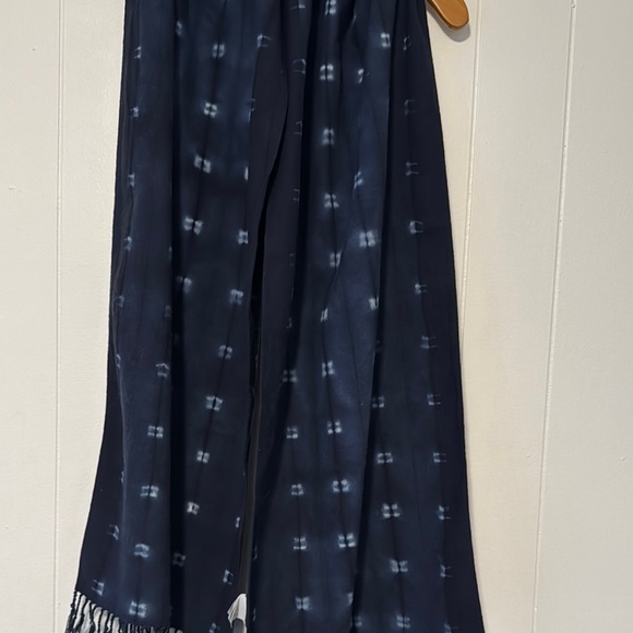 Navy Blue Patterned Scarf - Picture 1 of 8